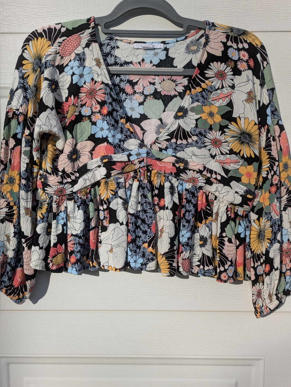 O'Neill Mary Print Floral V-Neck Peplum Top - Size Small